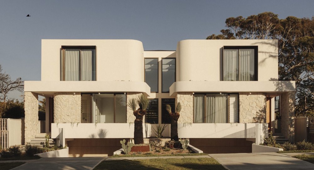 Menin Residences in directional light