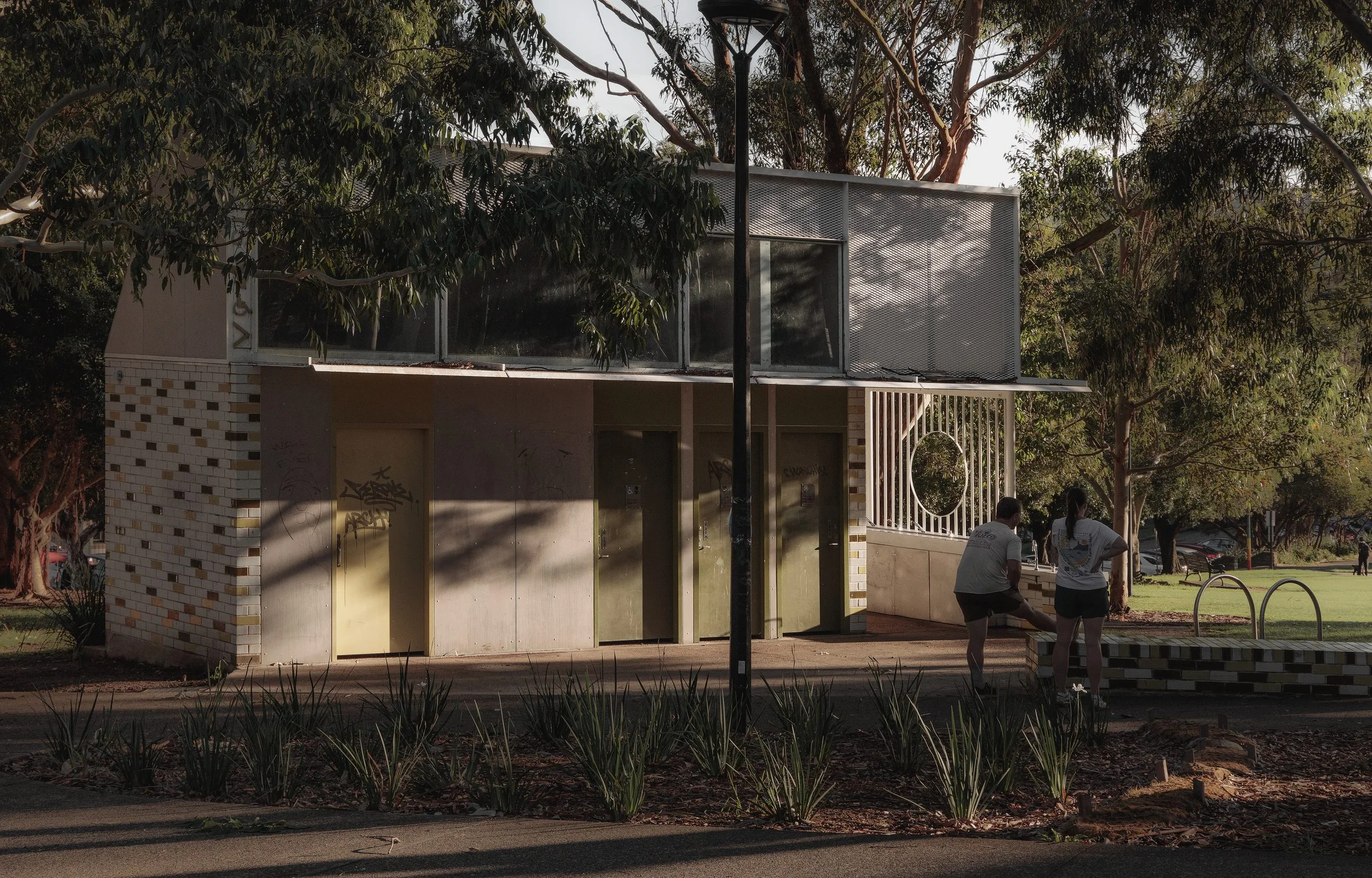 Camperdown Memorial Amenities · architecture photography by Jason Romeo · view 7
