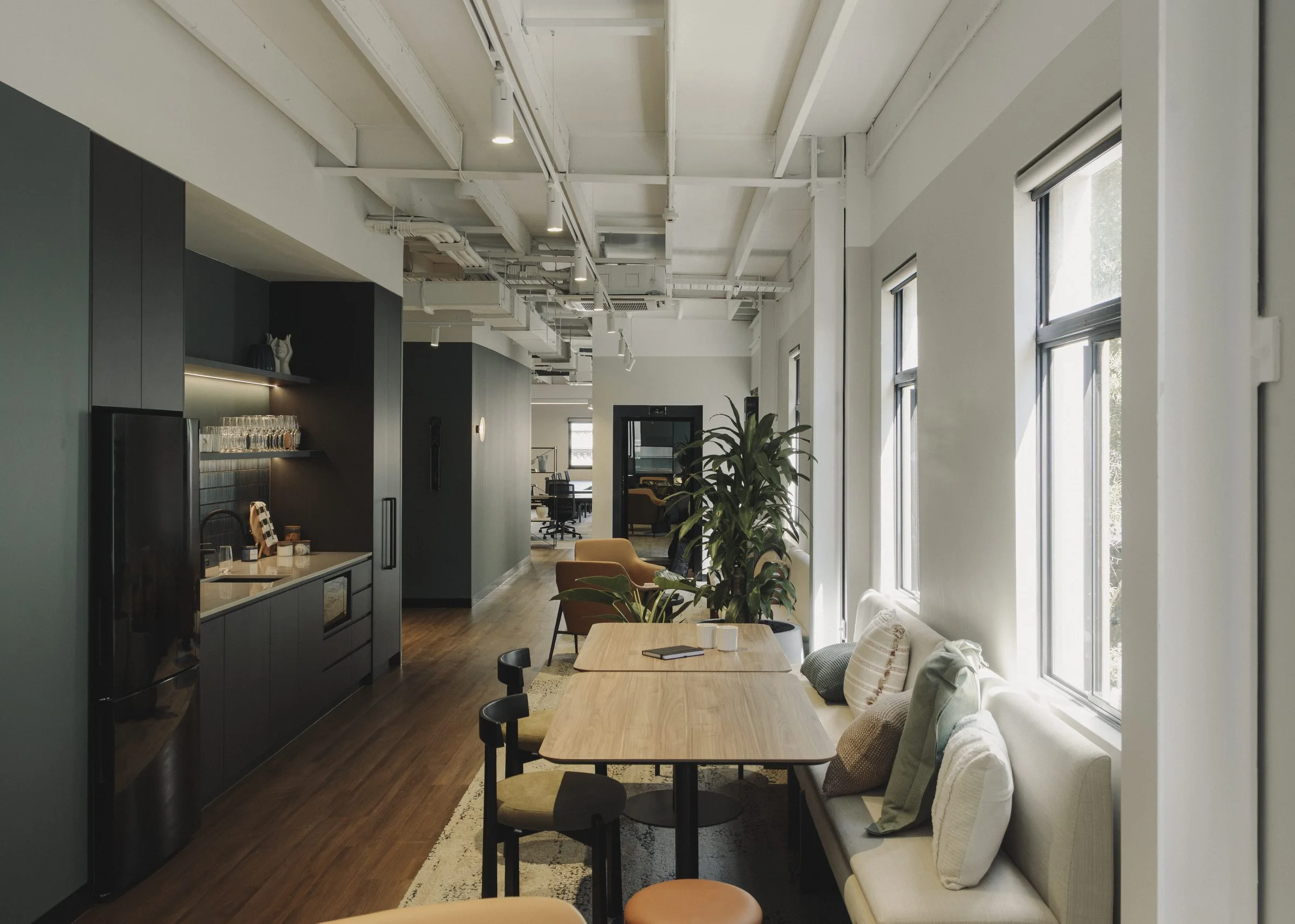 Devonshire Offices · commercial photography by Jason Romeo · view 4