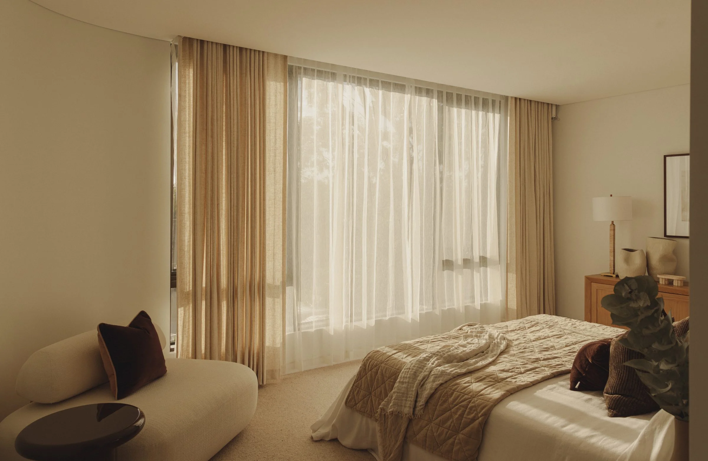 The Menin Residences · architecture photography by Jason Romeo · view 10