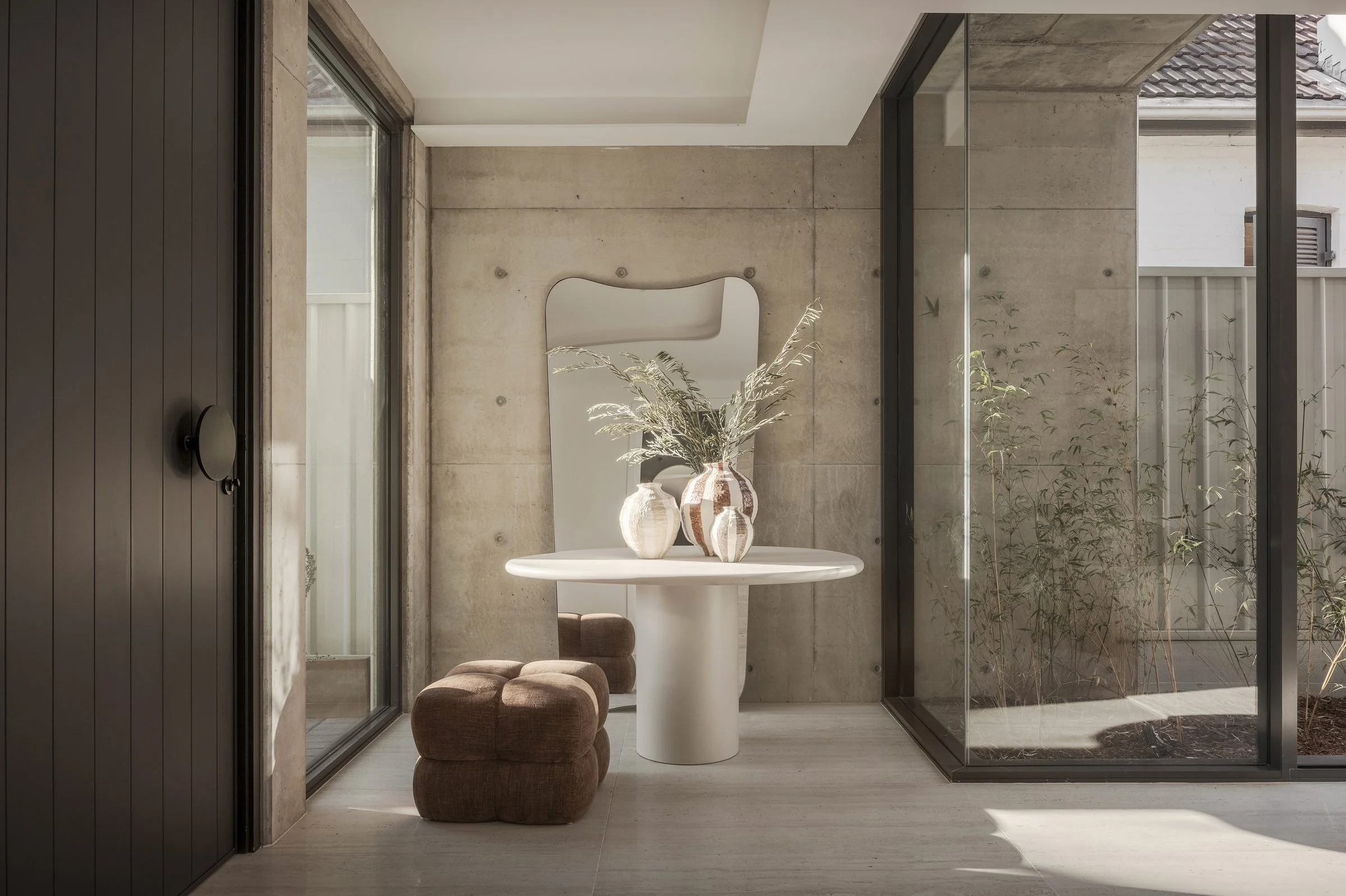 Surrey House · architecture photography by Jason Romeo · view 6